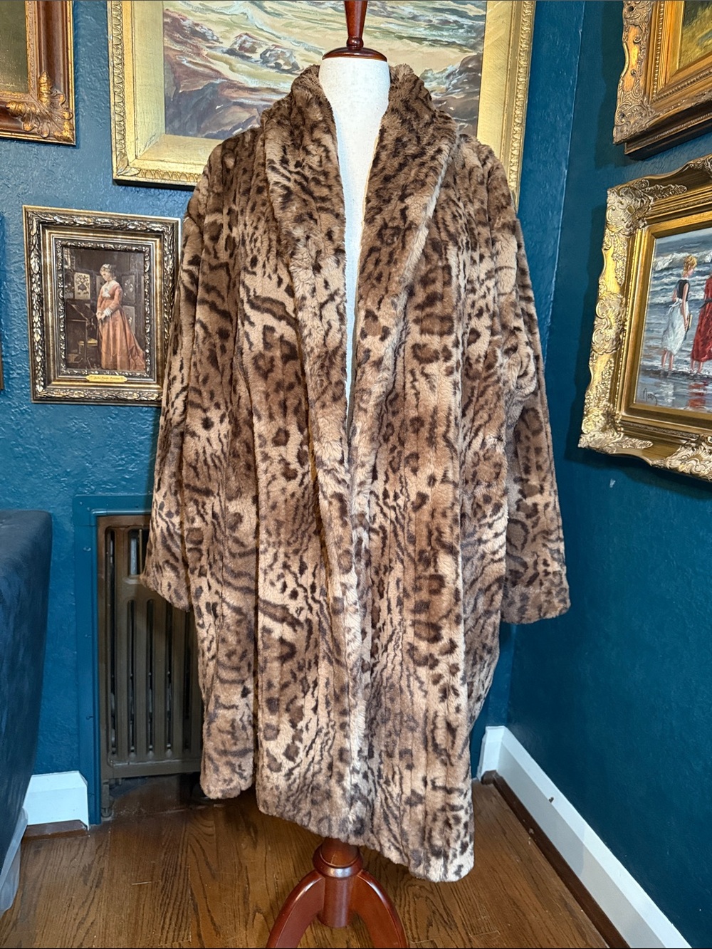 Johnny Was (Workshop) Brown Leopard-Print Faux Fur Teddy Coat with floral lining